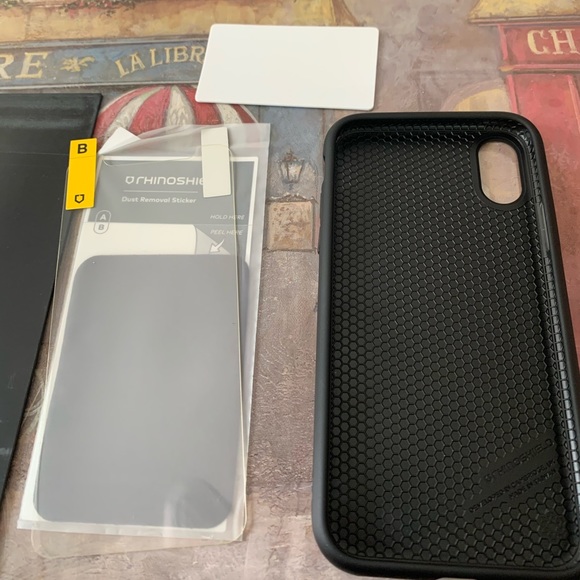 Rhinoshield case for iPhone X - Picture 2 of 5